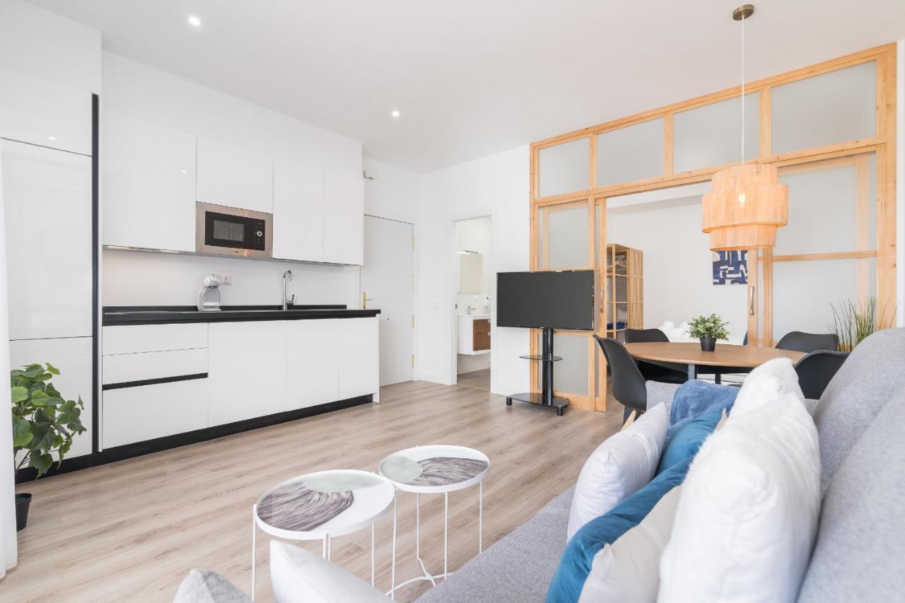 Suite Homes Hesperides Garden Beach Malaga Bagian luar foto