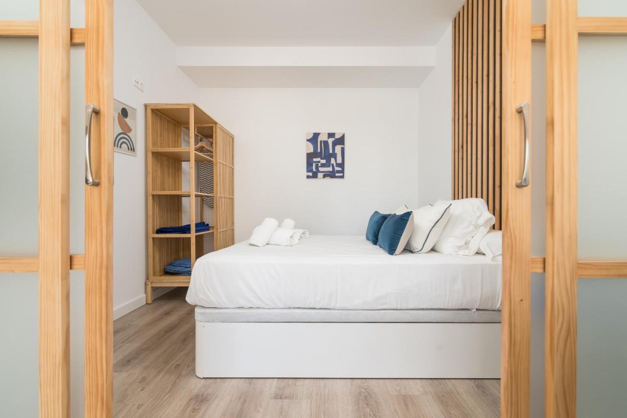 Suite Homes Hesperides Garden Beach Malaga Bagian luar foto