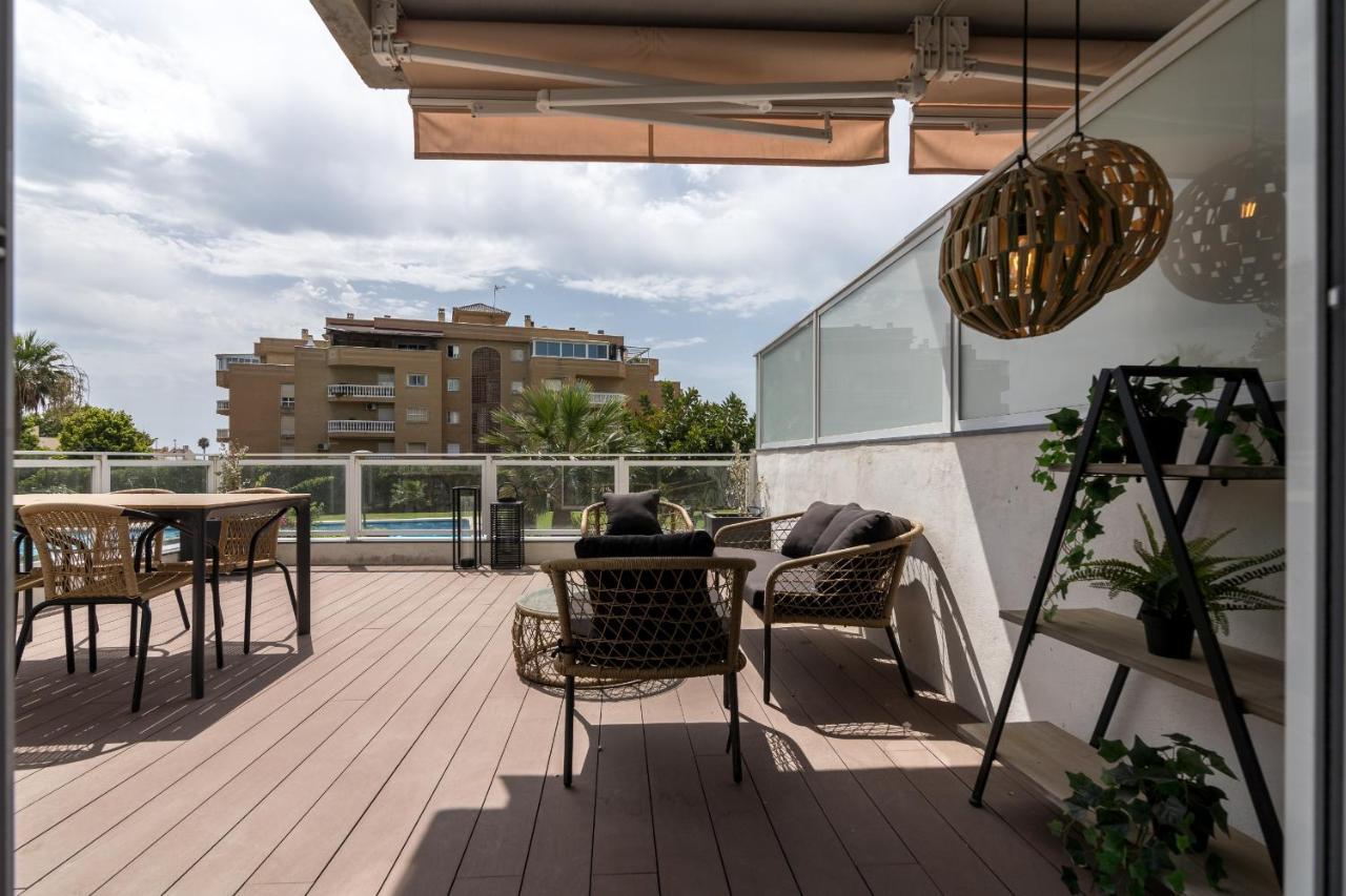 Suite Homes Hesperides Garden Beach Malaga Bagian luar foto