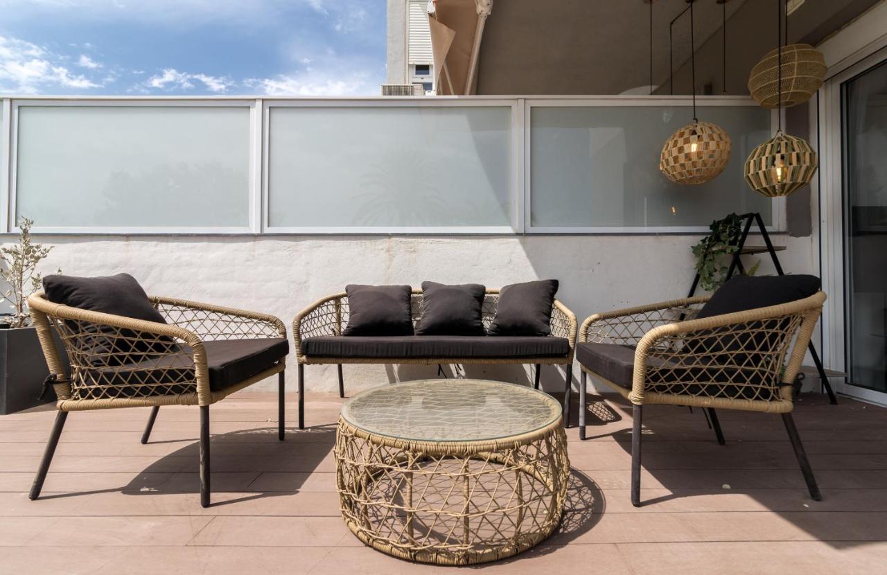 Suite Homes Hesperides Garden Beach Malaga Bagian luar foto